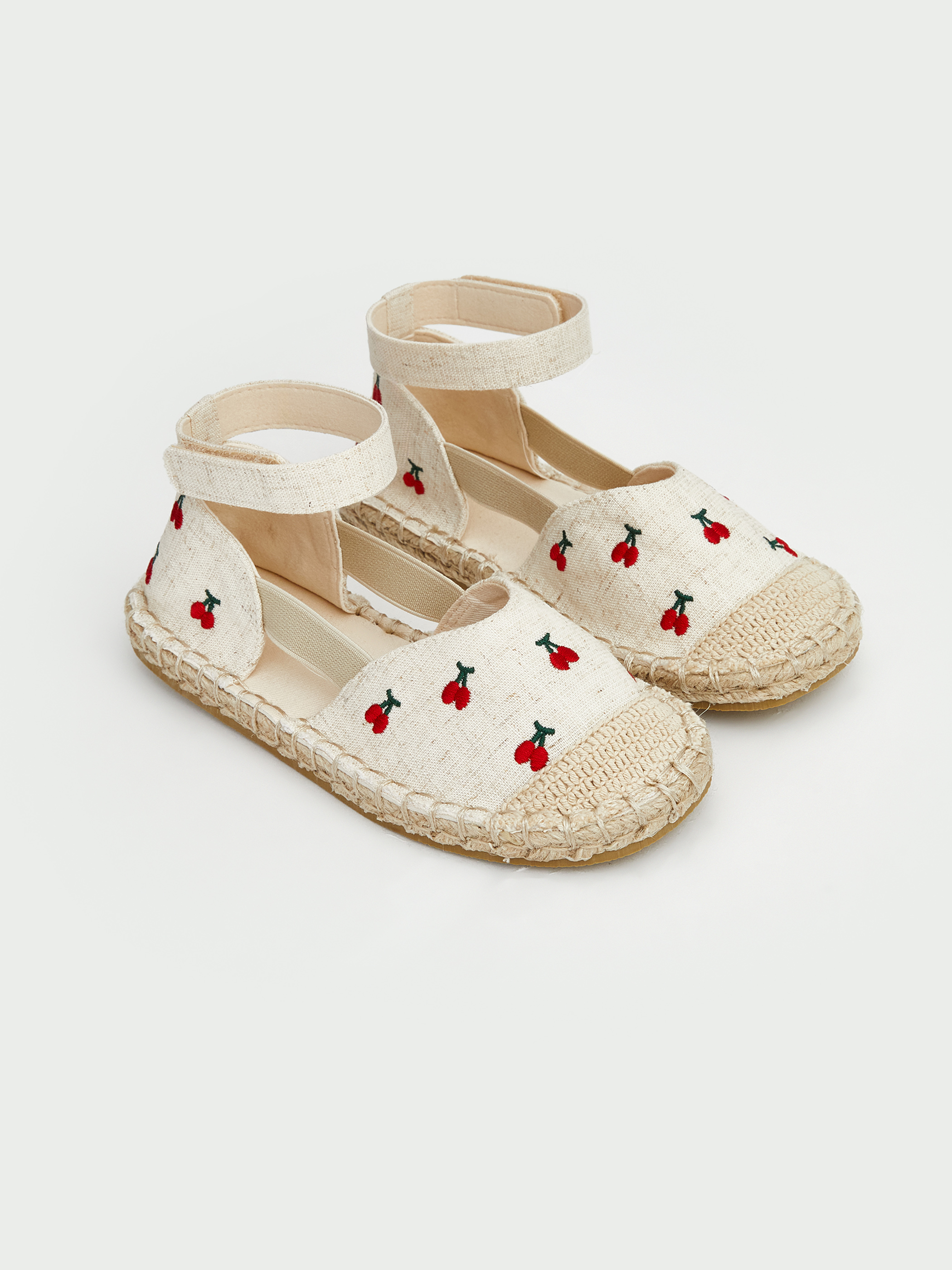 Sandal — açıq bej